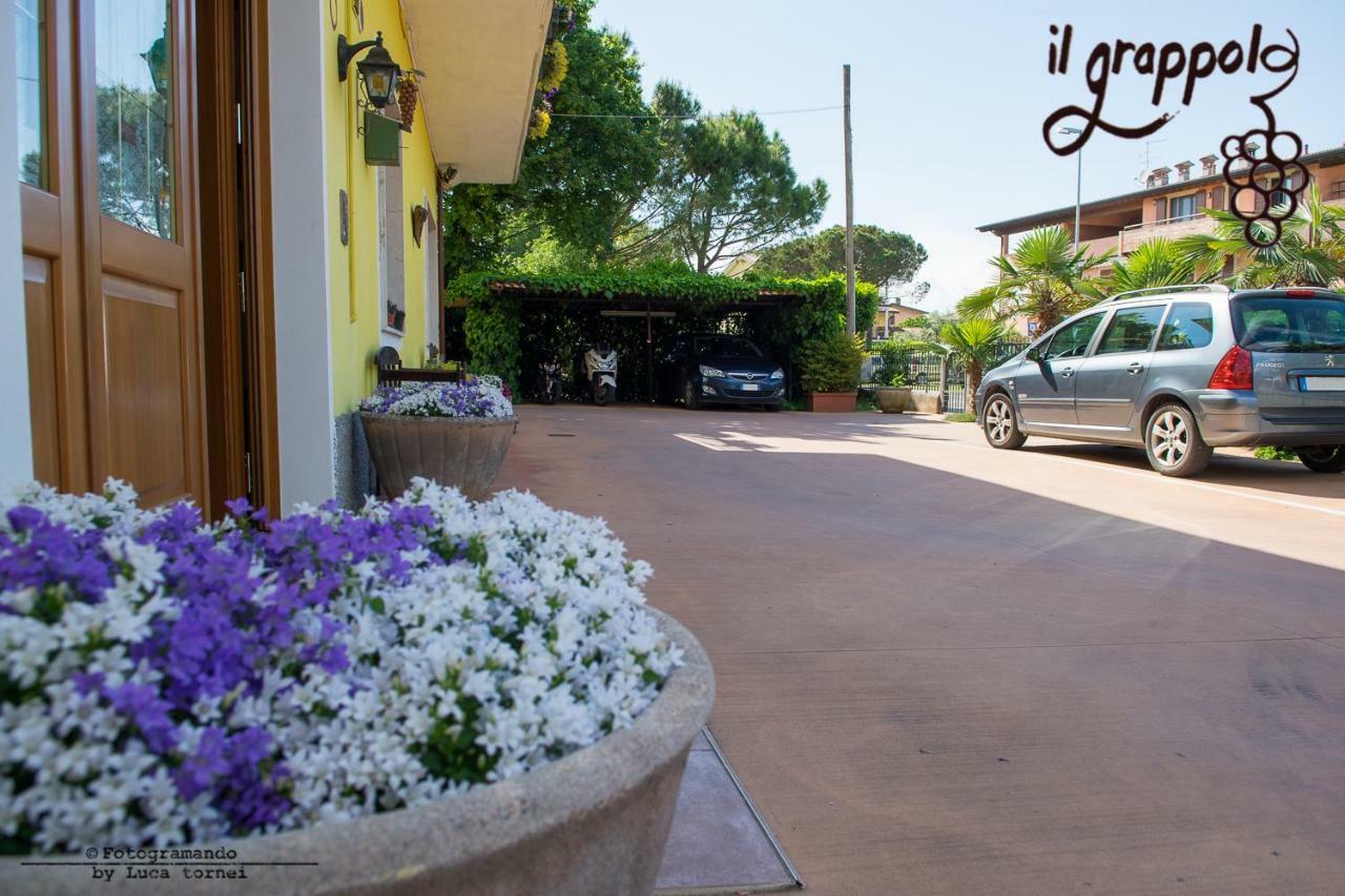 B&B Il Grappolo Foresteria Lombarda Sirmione Exterior foto
